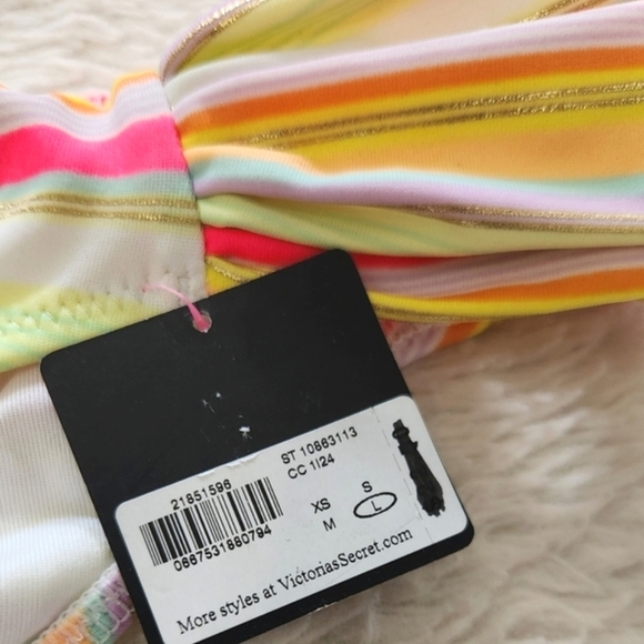 New!Victoria's Secret Swim Bikini Bottom - Picture 6 of 7